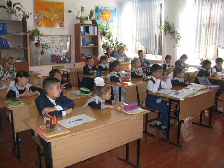 Открытый урок по литературе в 3 классе «А». Басня Крылова Ворона и лисица.